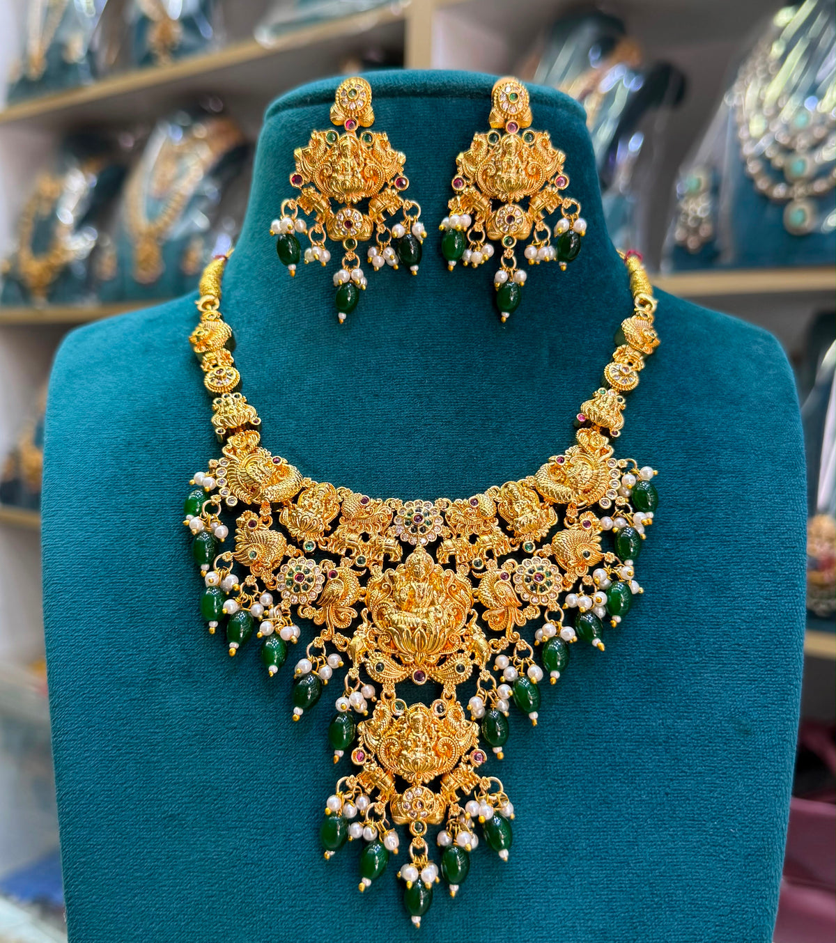 Premium necklace
