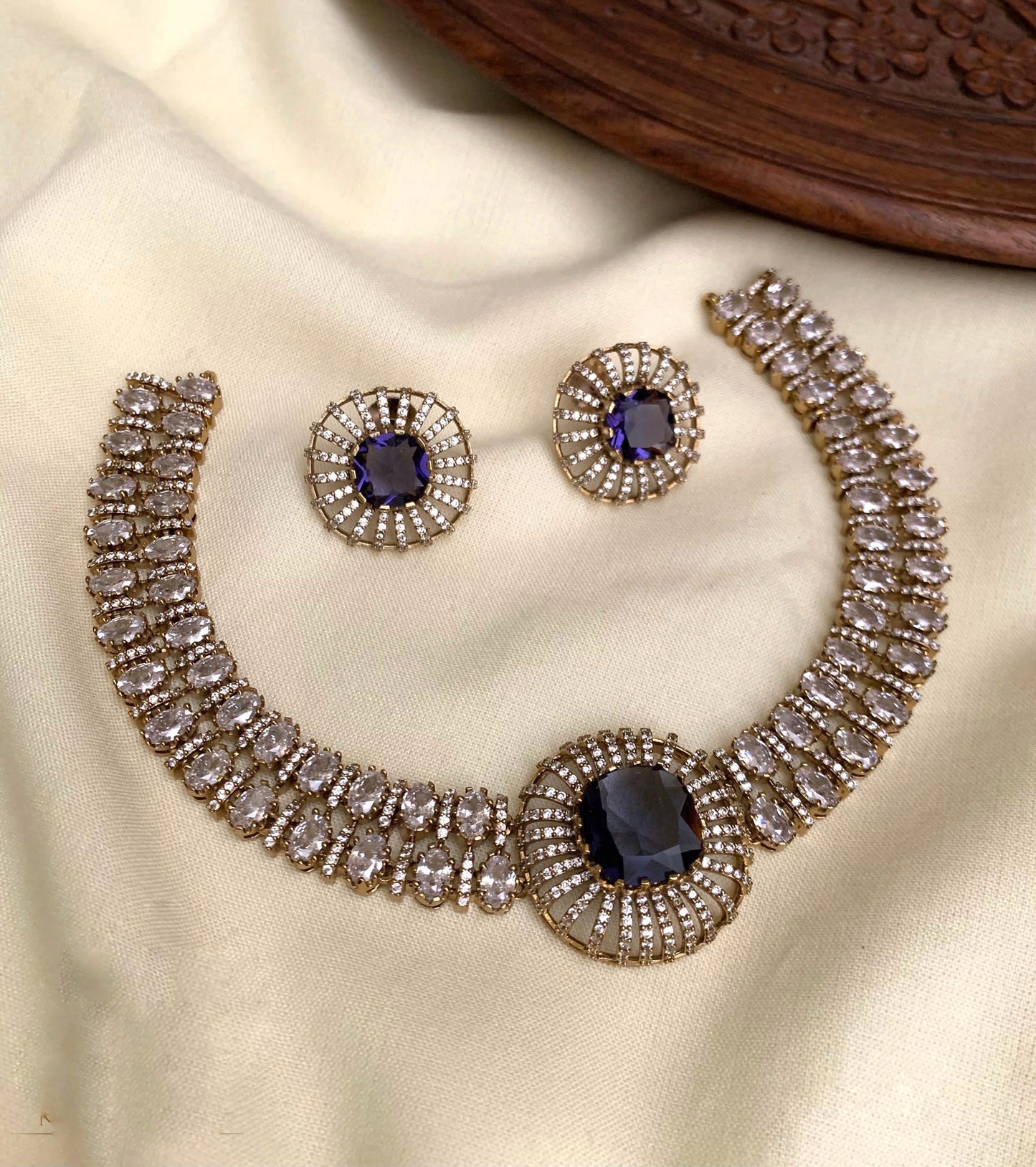 Round diamond replica (DR-27)