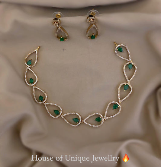 Simple design necklace