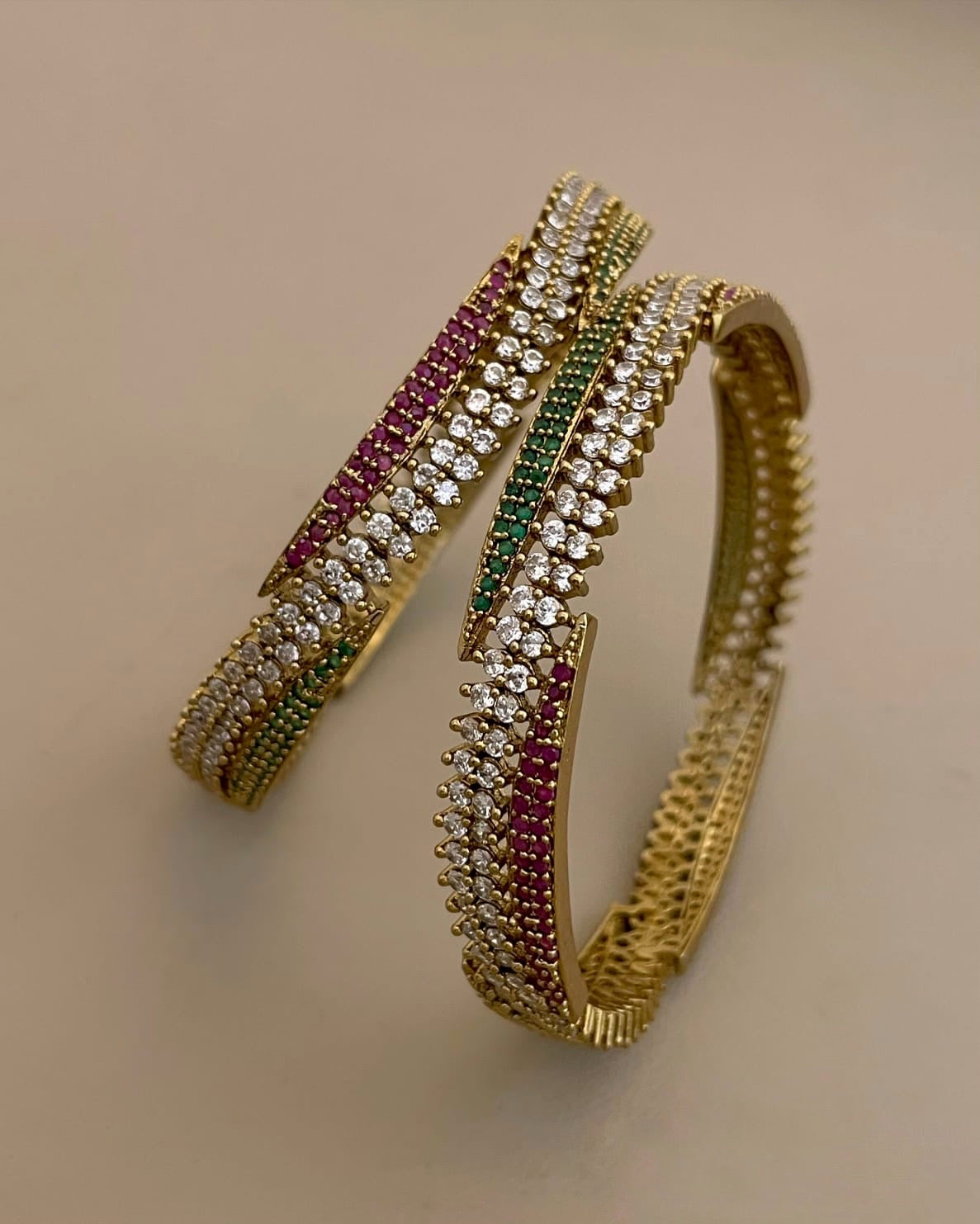 Designer bangle (BA-28)