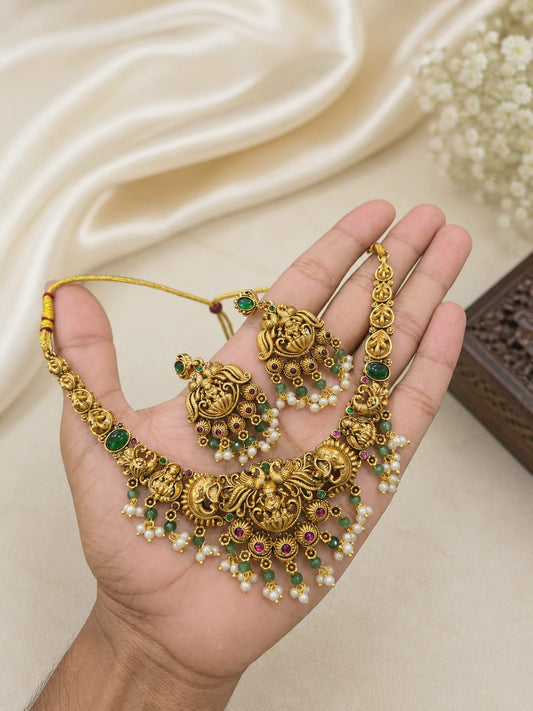 Simple budget necklace