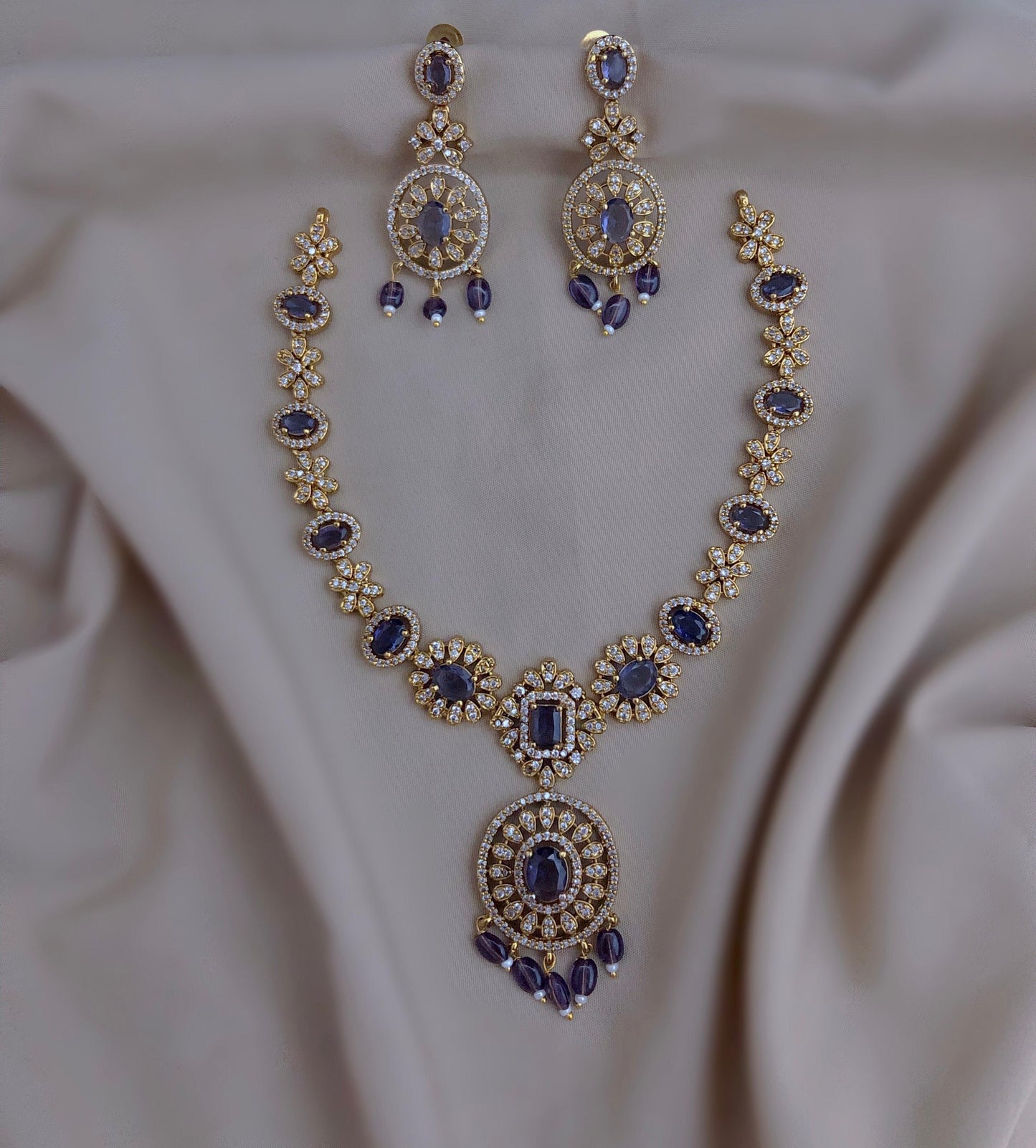 Round design necklace (DR-44)