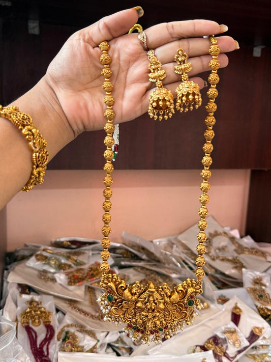 Gold beads haram