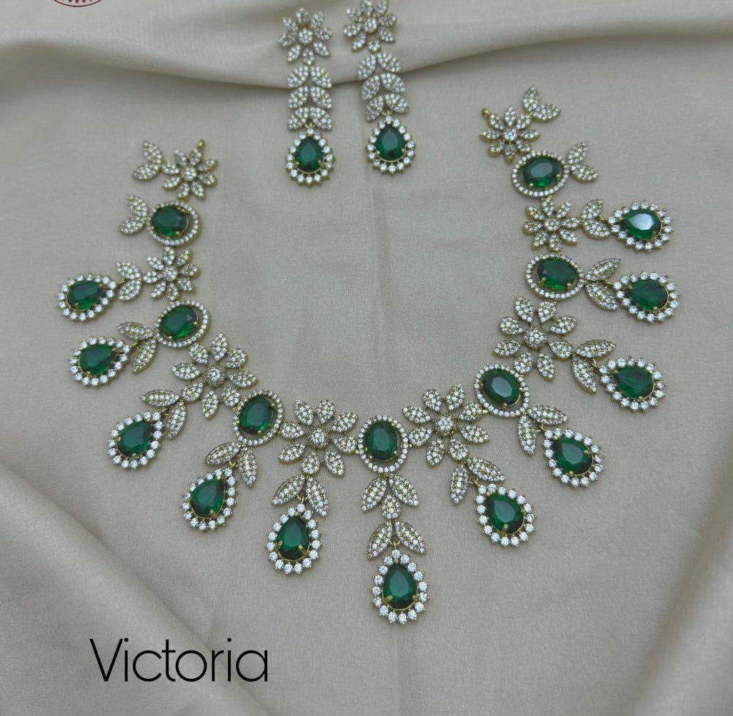 Flower design with drop necklace