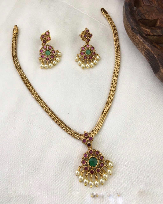Cute little necklace (N-58)