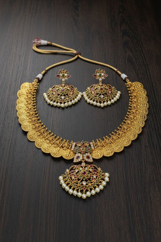 Short kaasu necklace