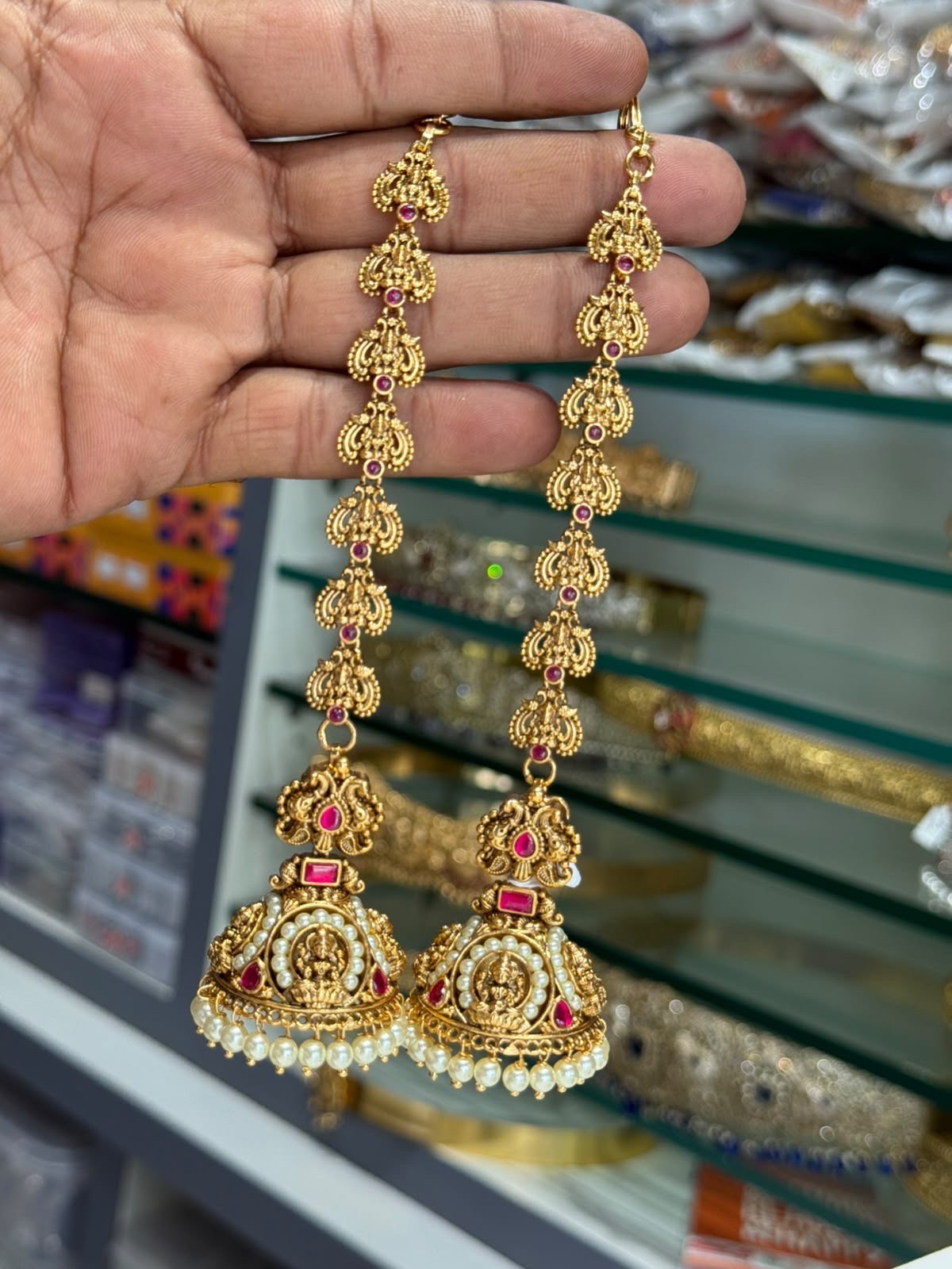 Jumka with ear chain premium