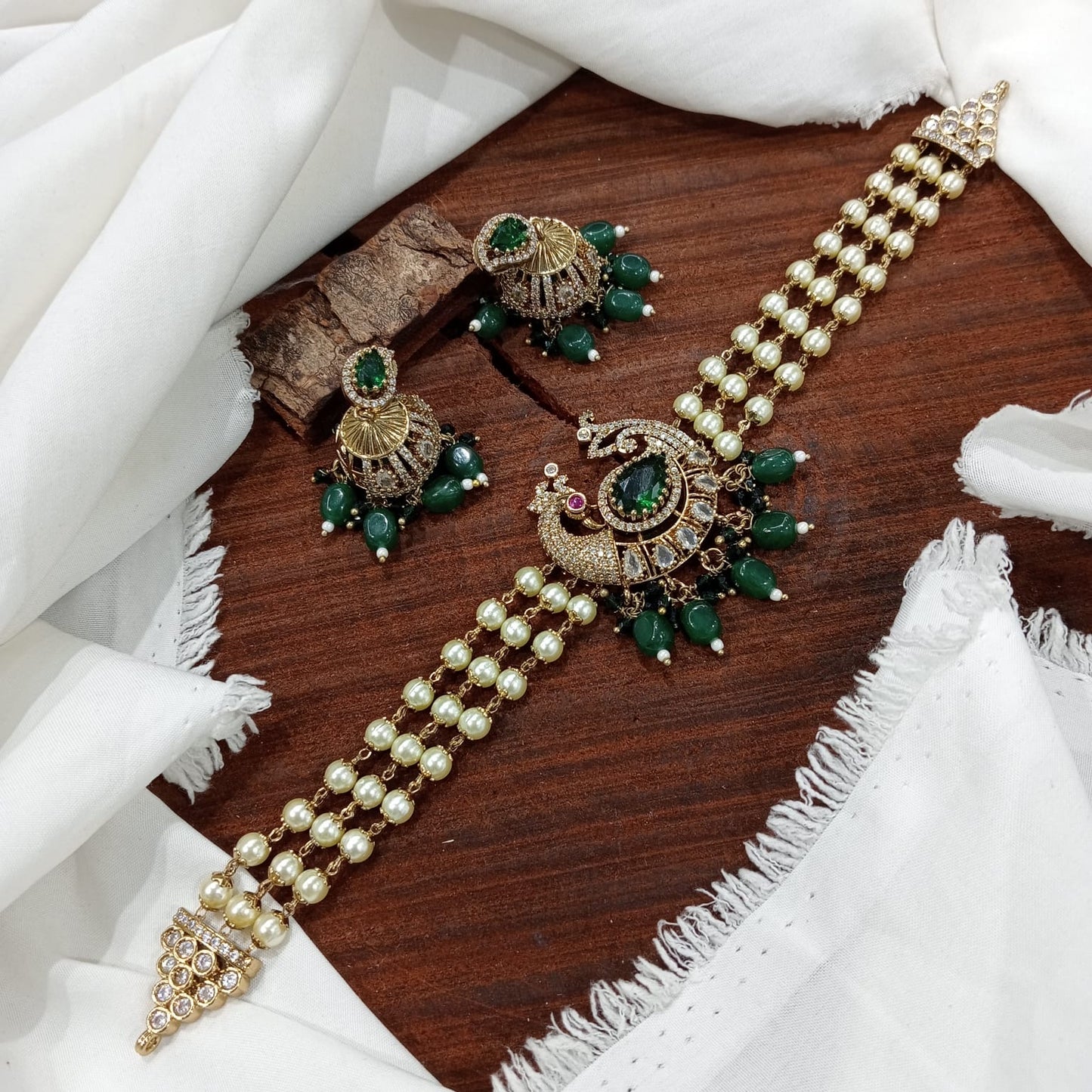 Chocker with beads (VJ-12)