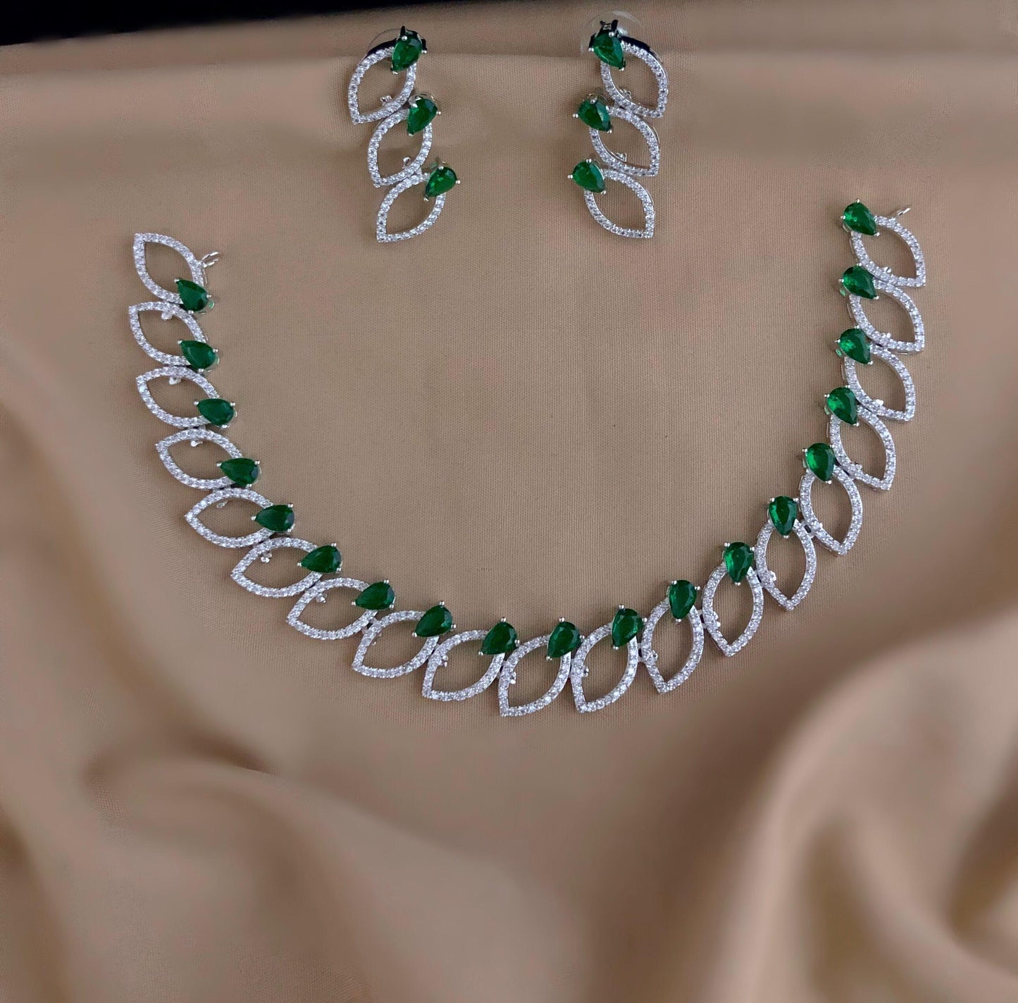 Ad stone necklace (DR-64)