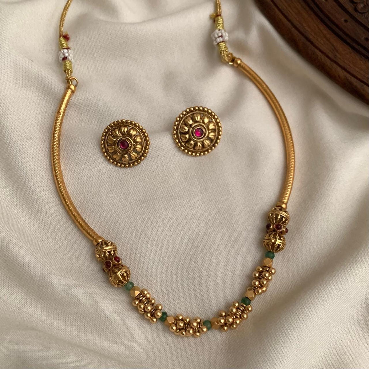 simple necklace