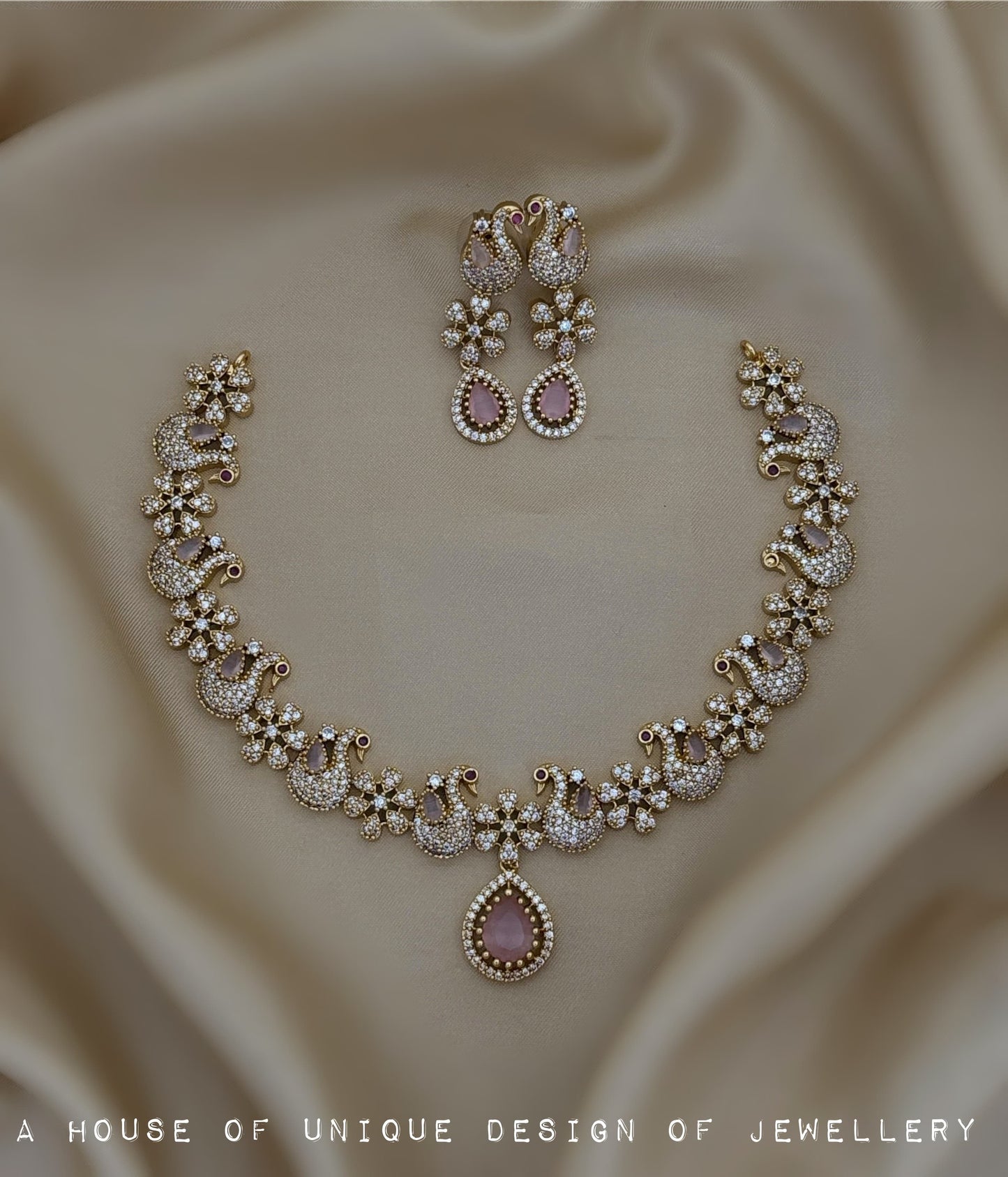 Simple stone necklace
