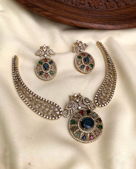 Peacock design necklace (DR-28)