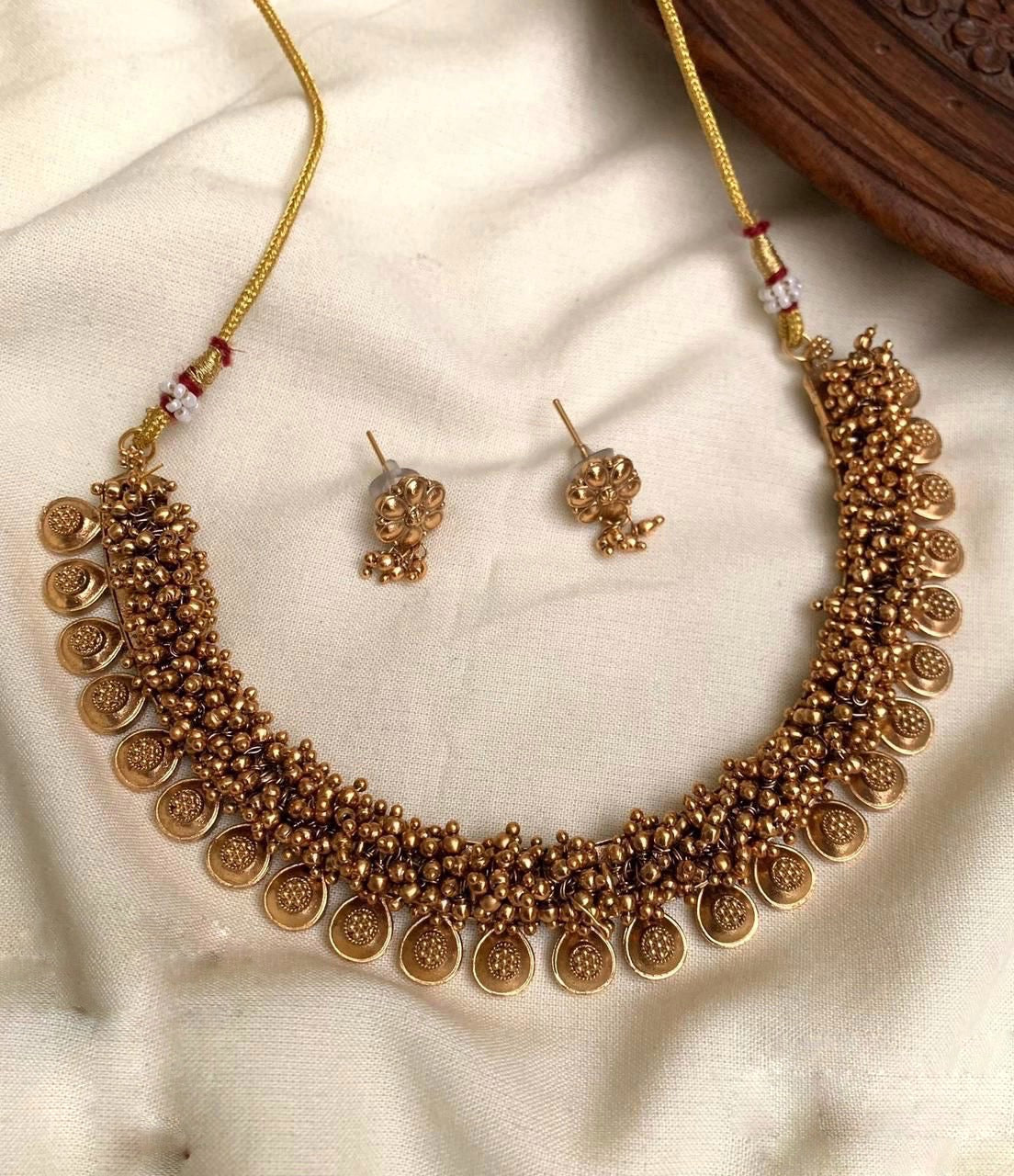 Pearl and gold necklace(N40)