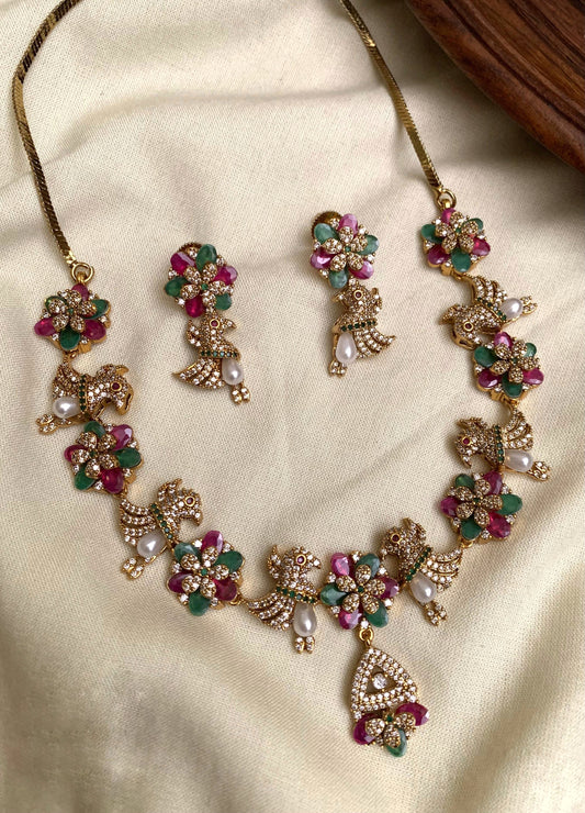 Parrot design necklace (DR-35)