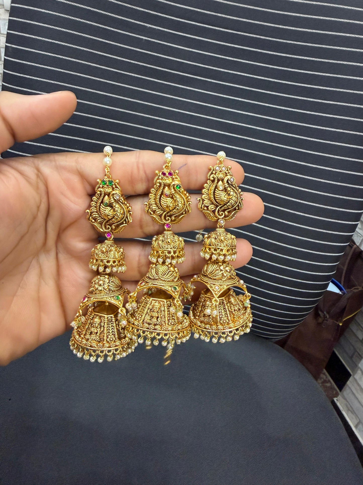 Jumka with pearl ear chain