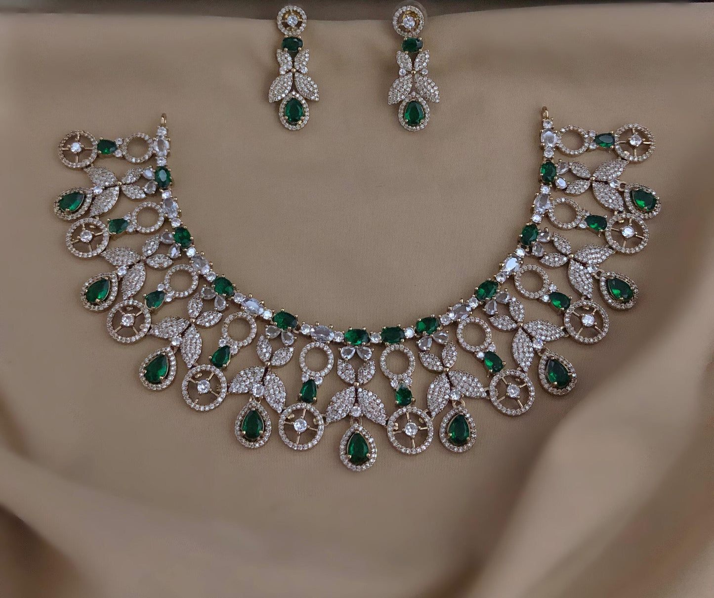 Grand necklace (DR-52)