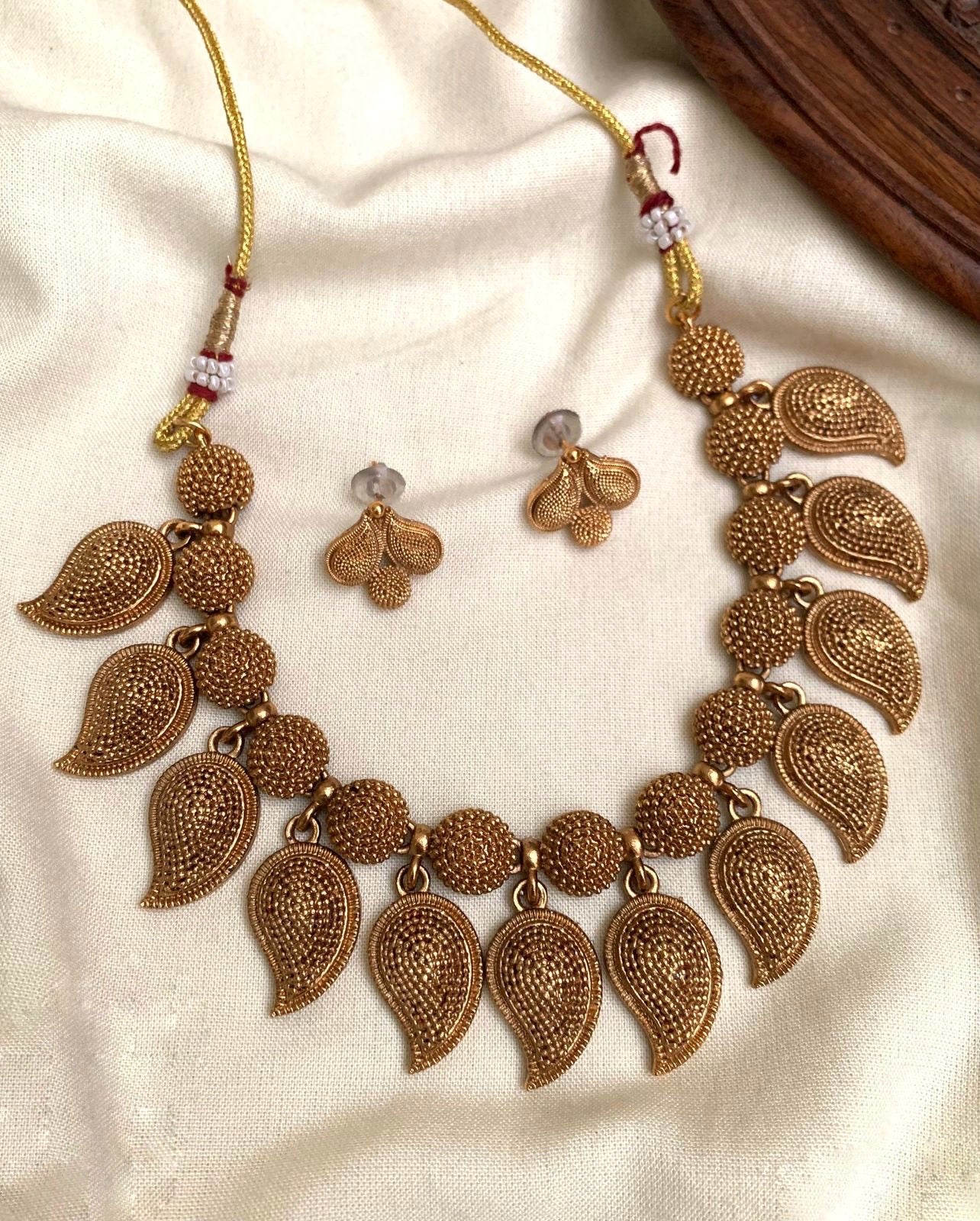 Mango design necklace (N-64)