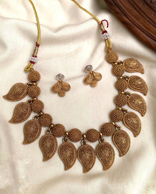 Mango design necklace (N-64)