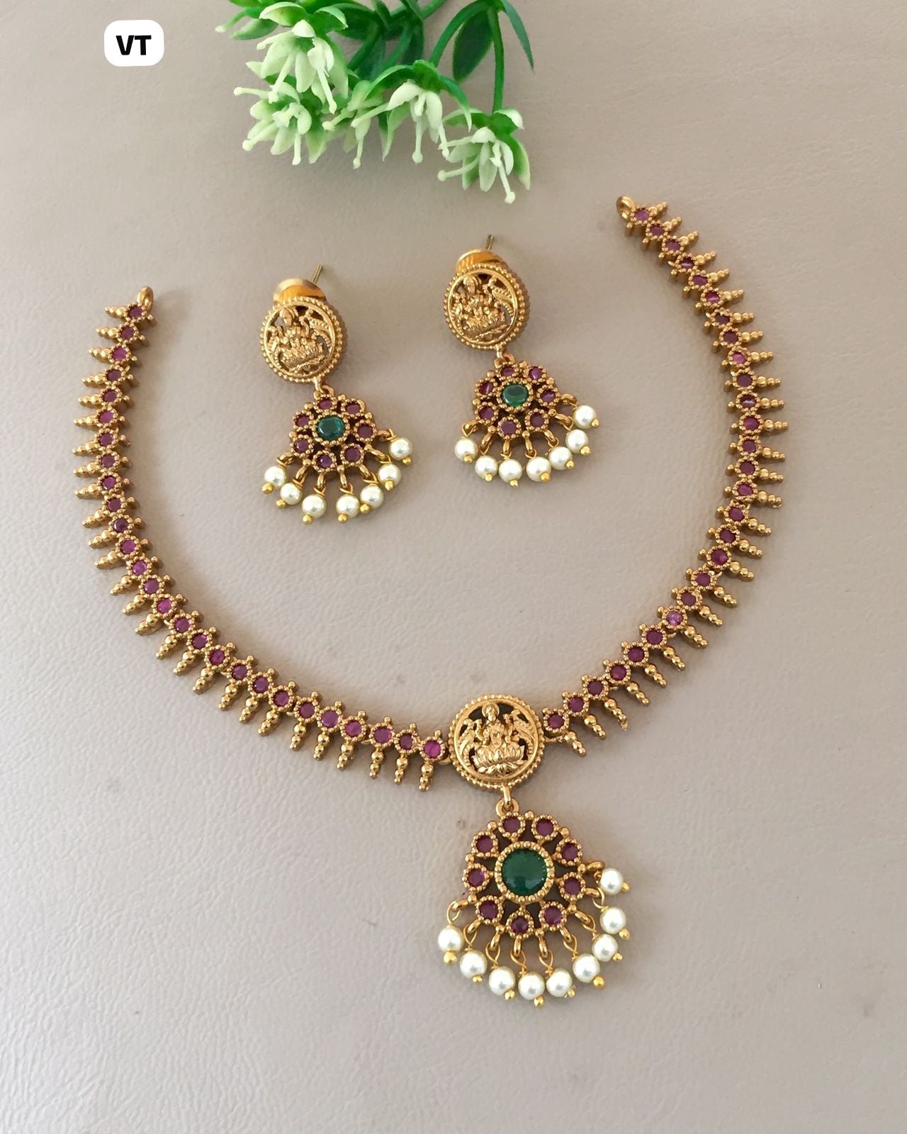 Lakshmi pendent necklace