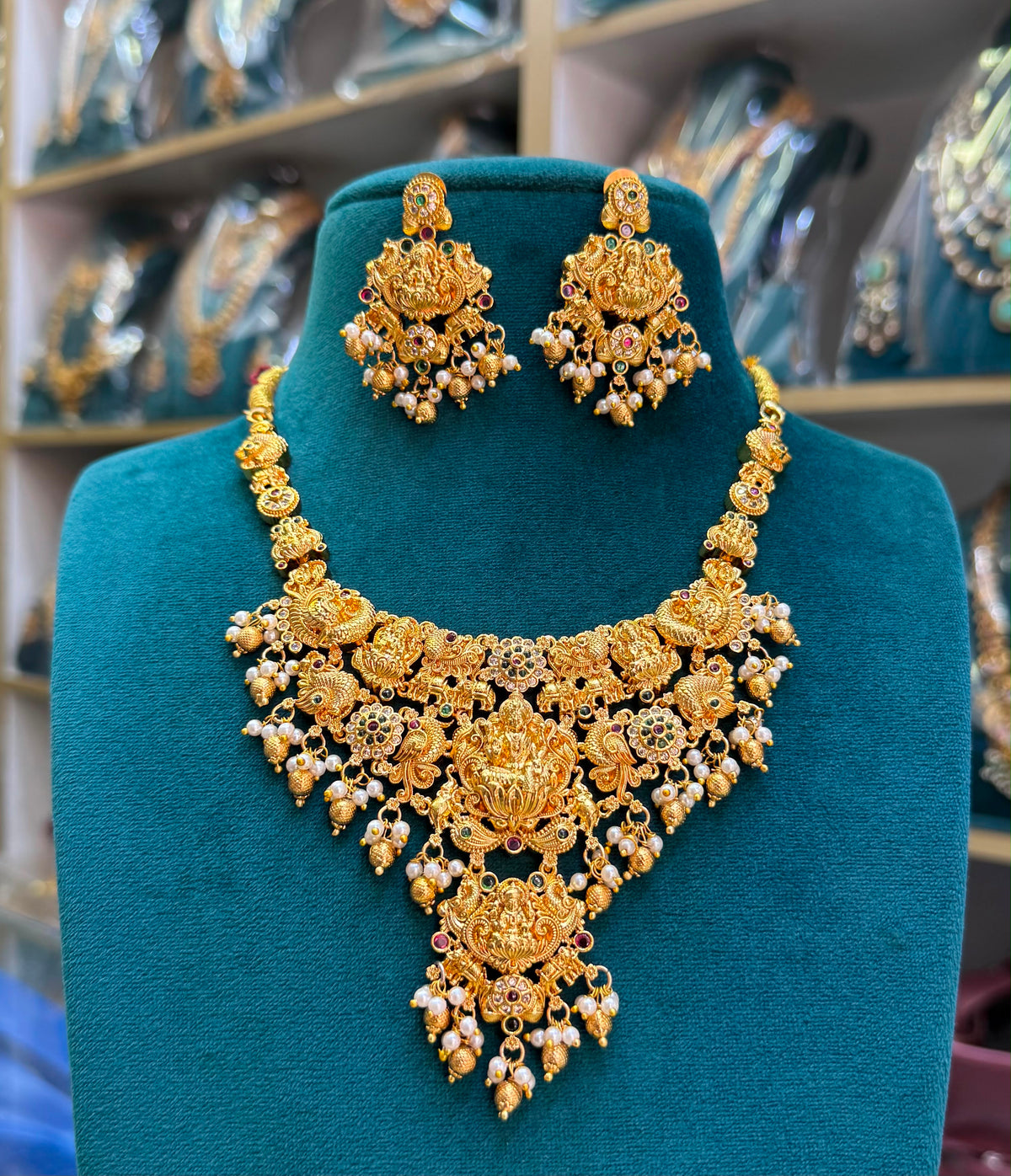 Premium necklace