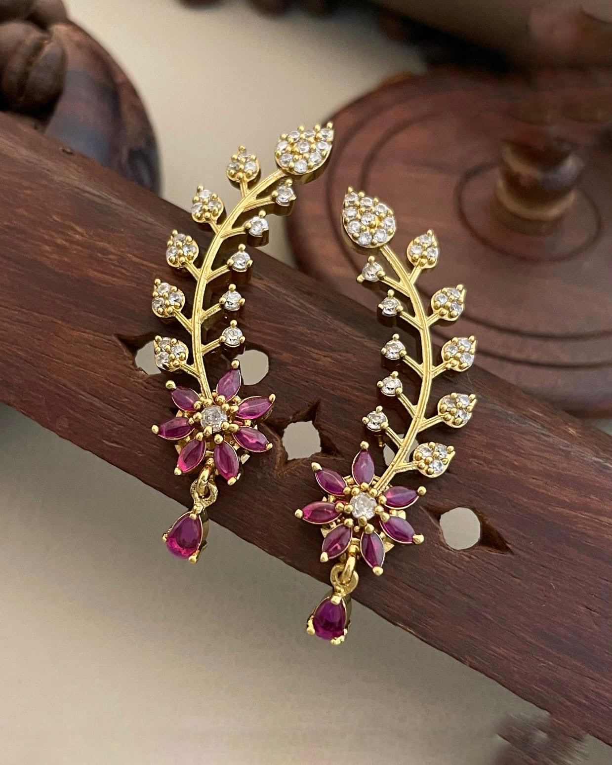 Flower design ear cuffs (JU-6)