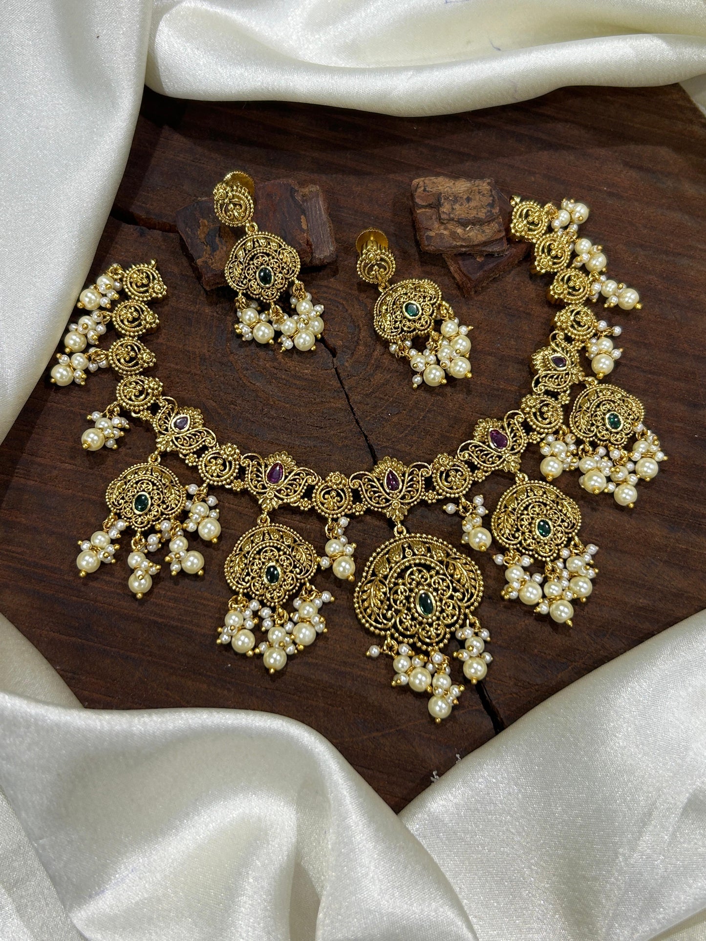 Premium necklace