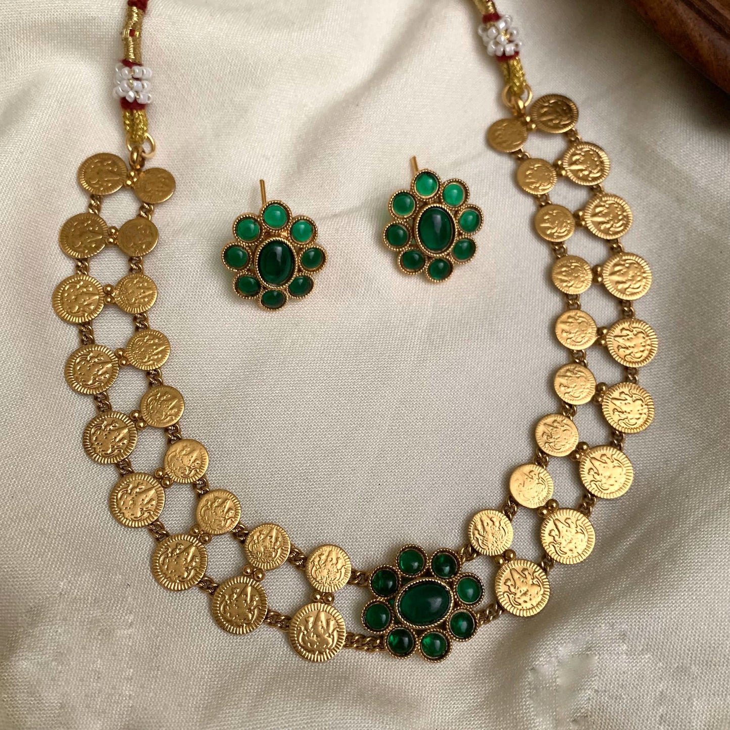 Coin choker