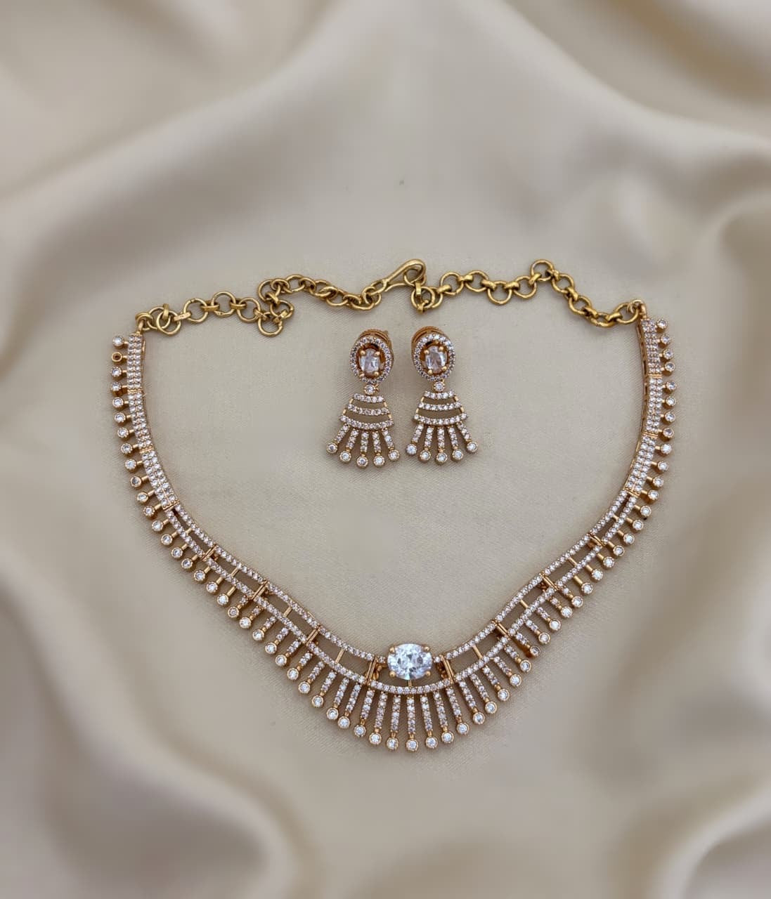 Trending design necklace