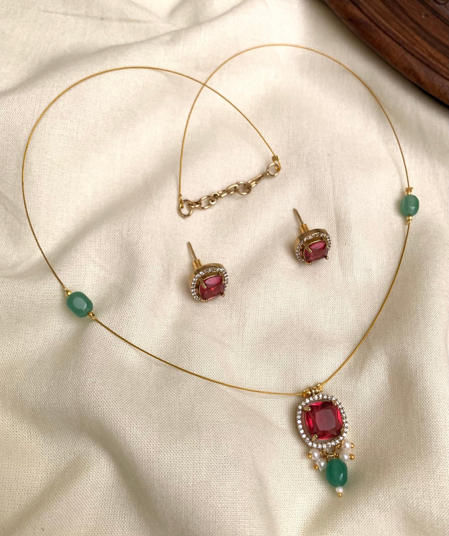 Square pendent invisible chain(IN-9)