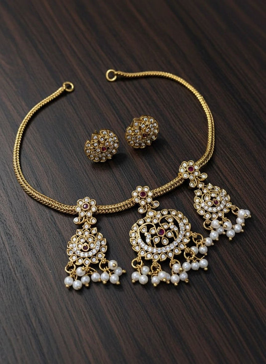 3 Pendent necklace