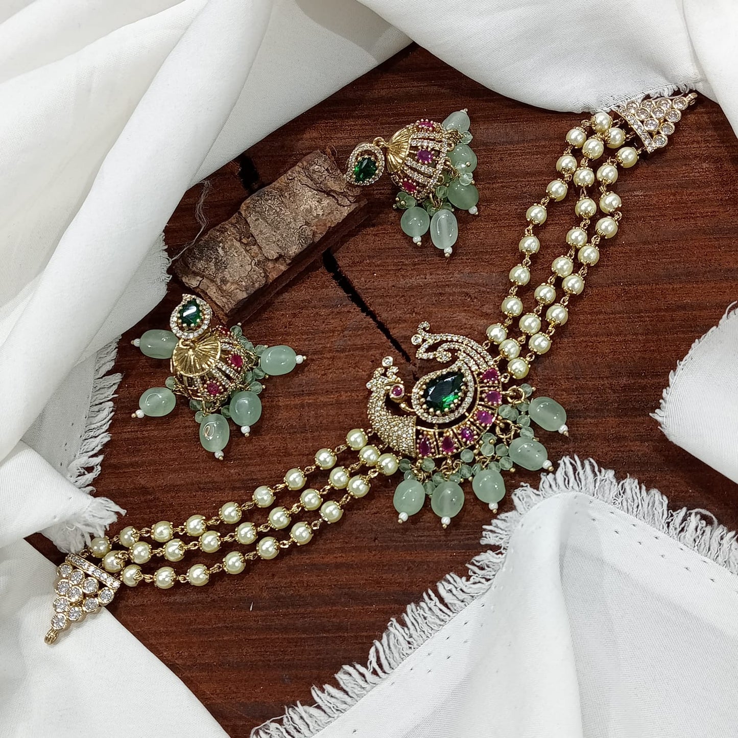 Chocker with beads (VJ-12)