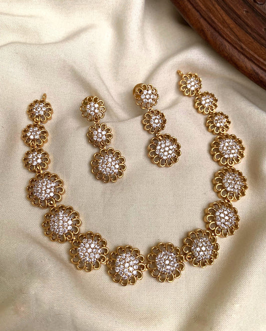 Flower design necklace (N-20)