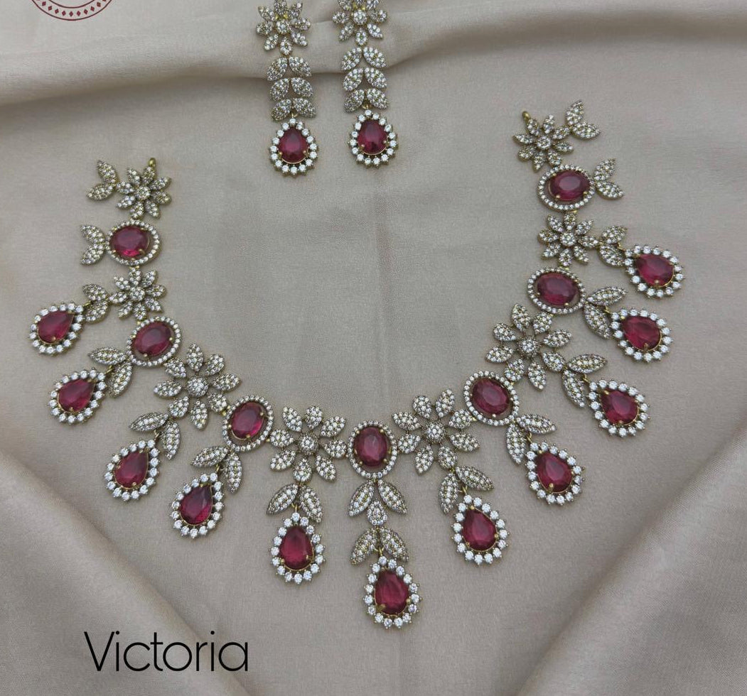 Flower design with drop necklace
