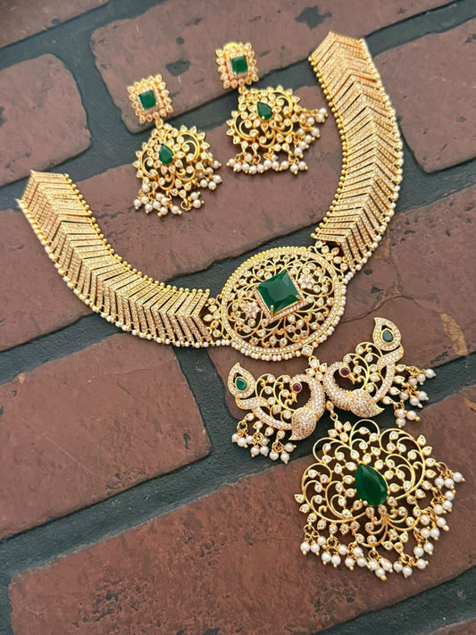 Grand necklace
