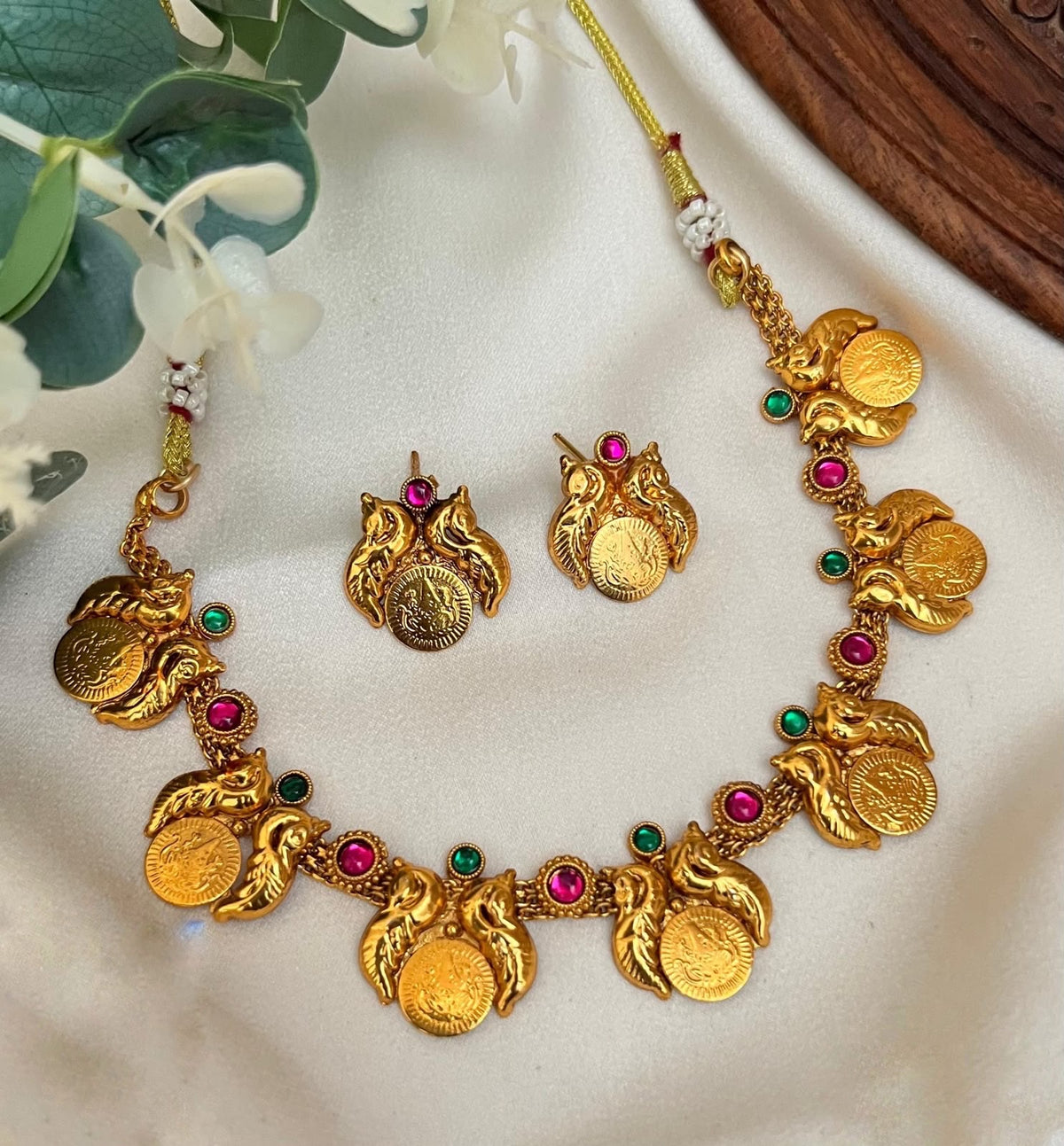 Kaasu necklace