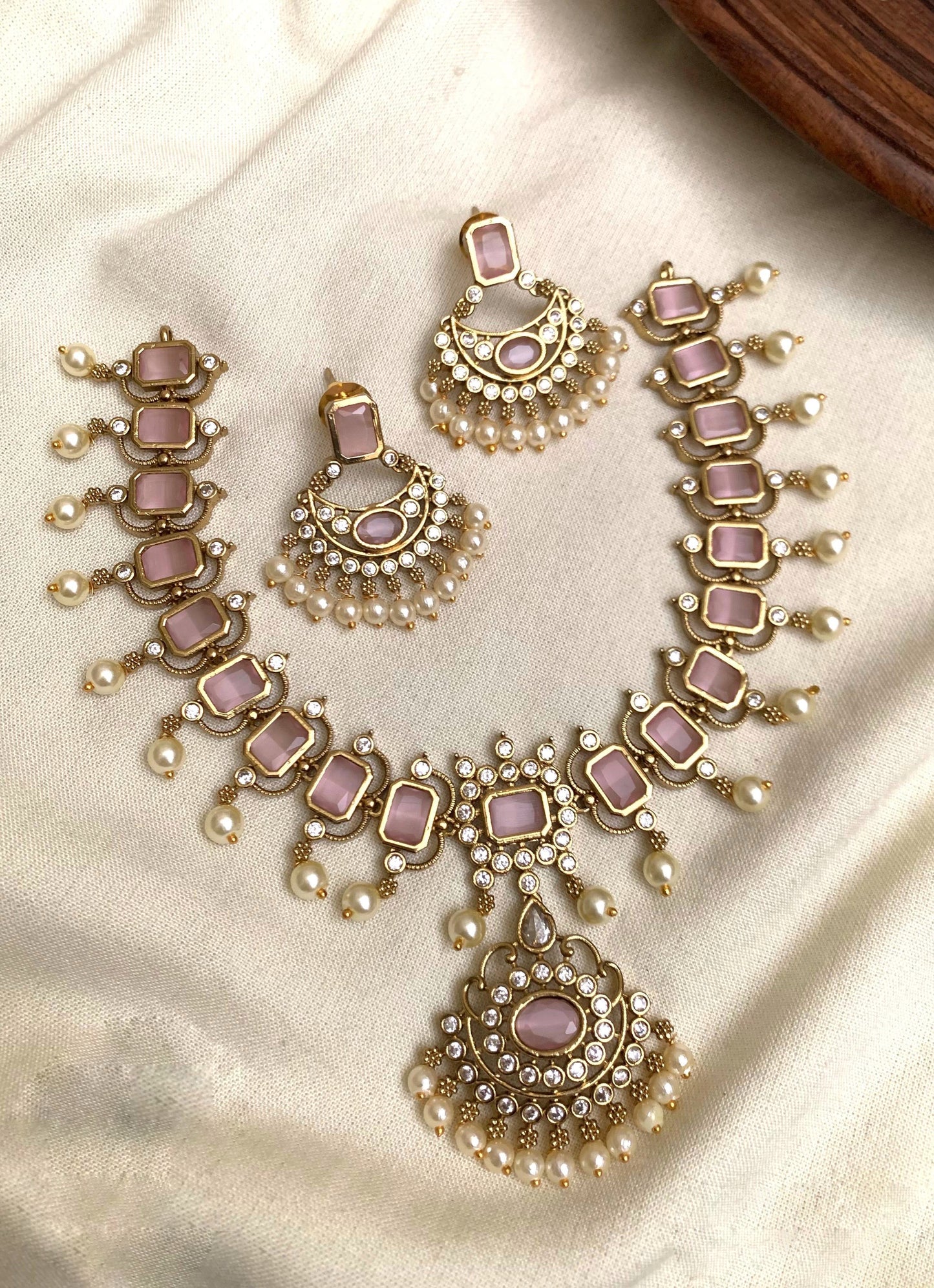 Trending necklace (PJ-54)