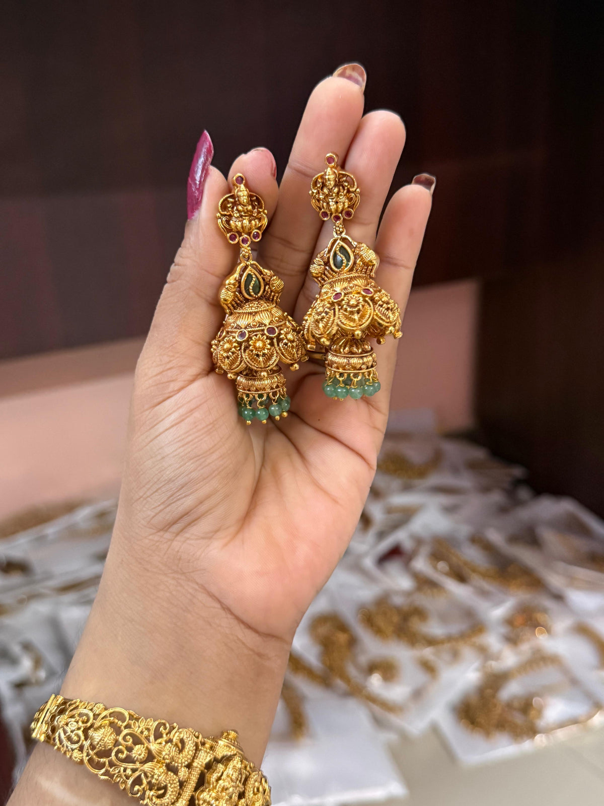Premium jumka