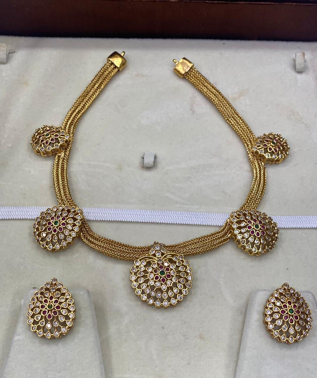 Trending necklace