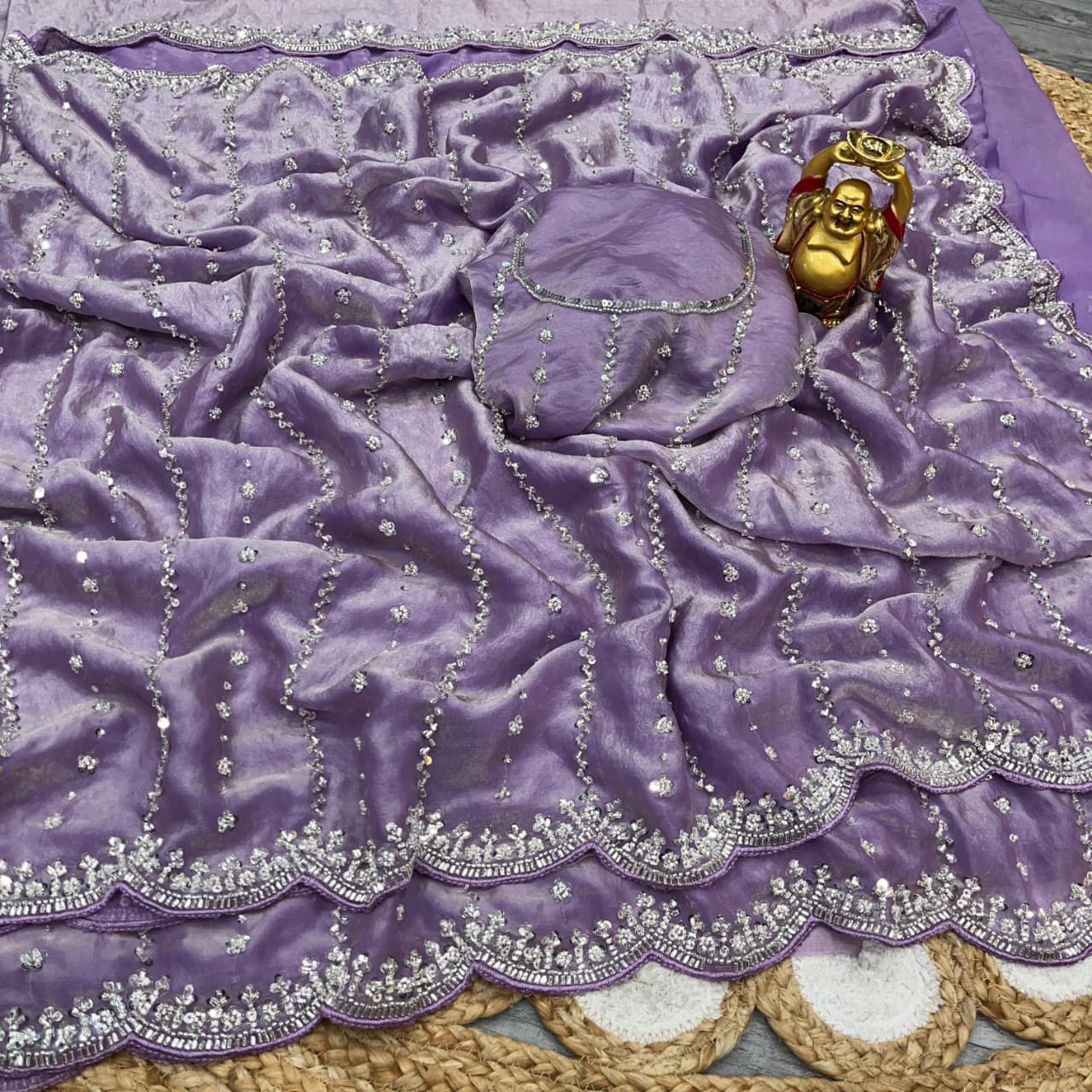 glamorous trending hand work saree(dt)(SS-3)