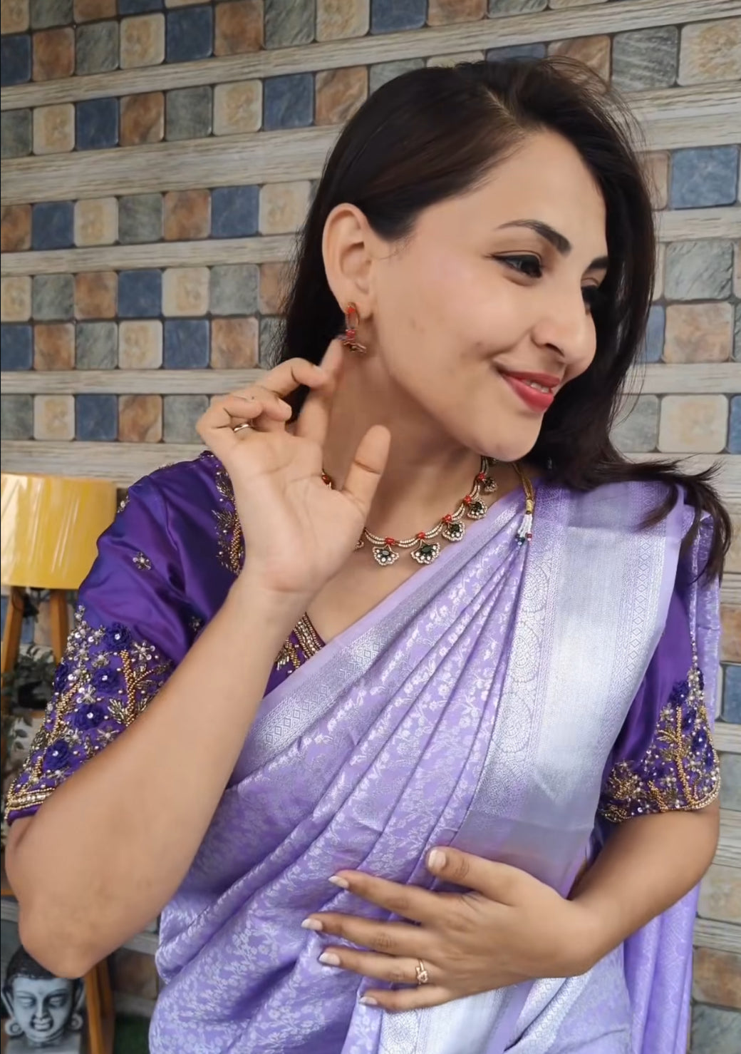 Trending stone necklace (DR-60)