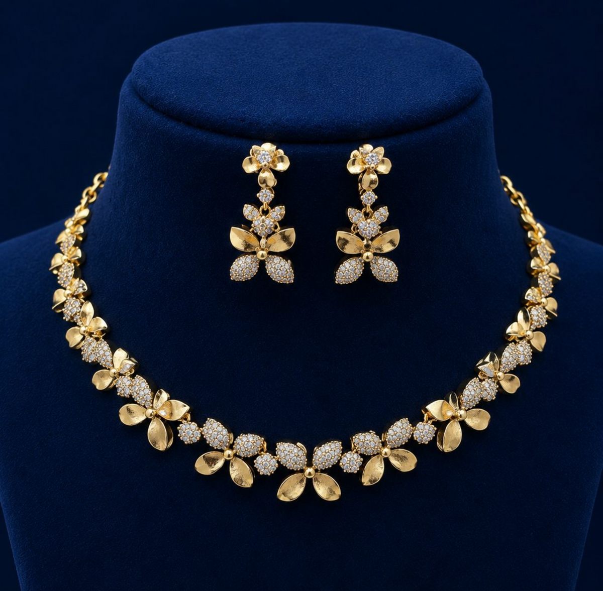 Simple flower necklace