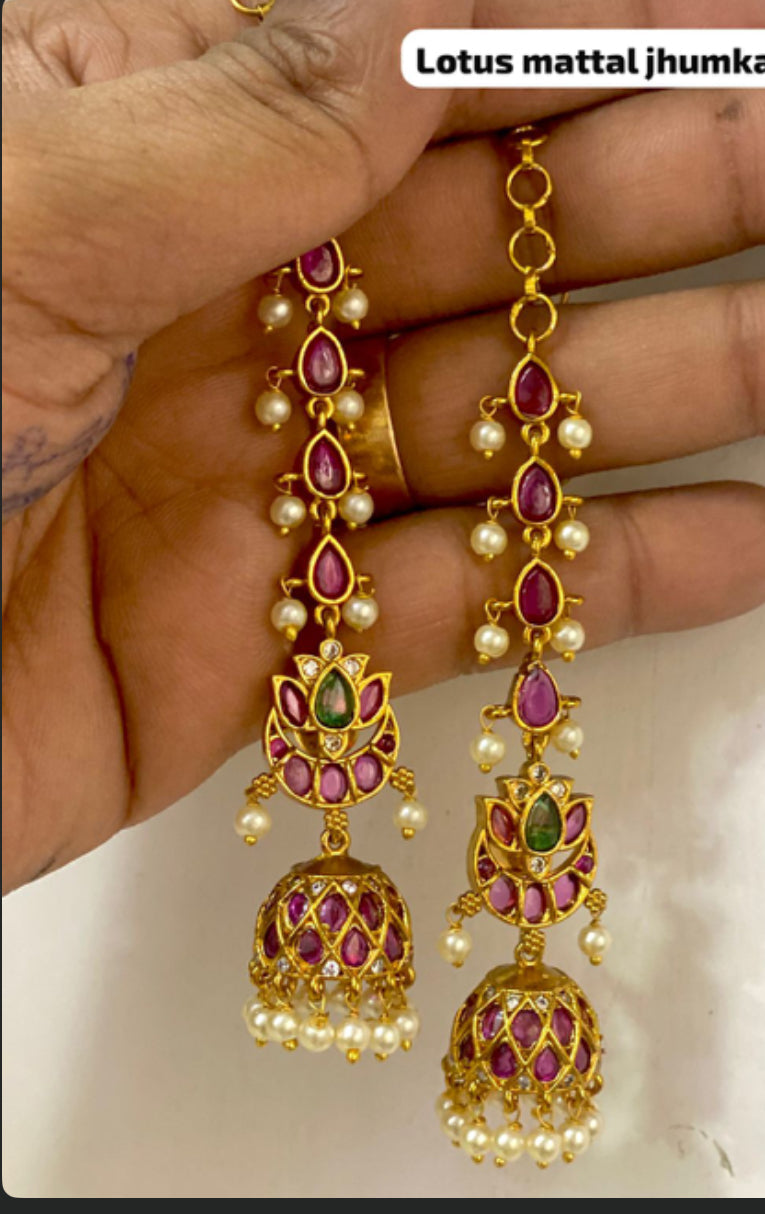 Jumka with ear chain