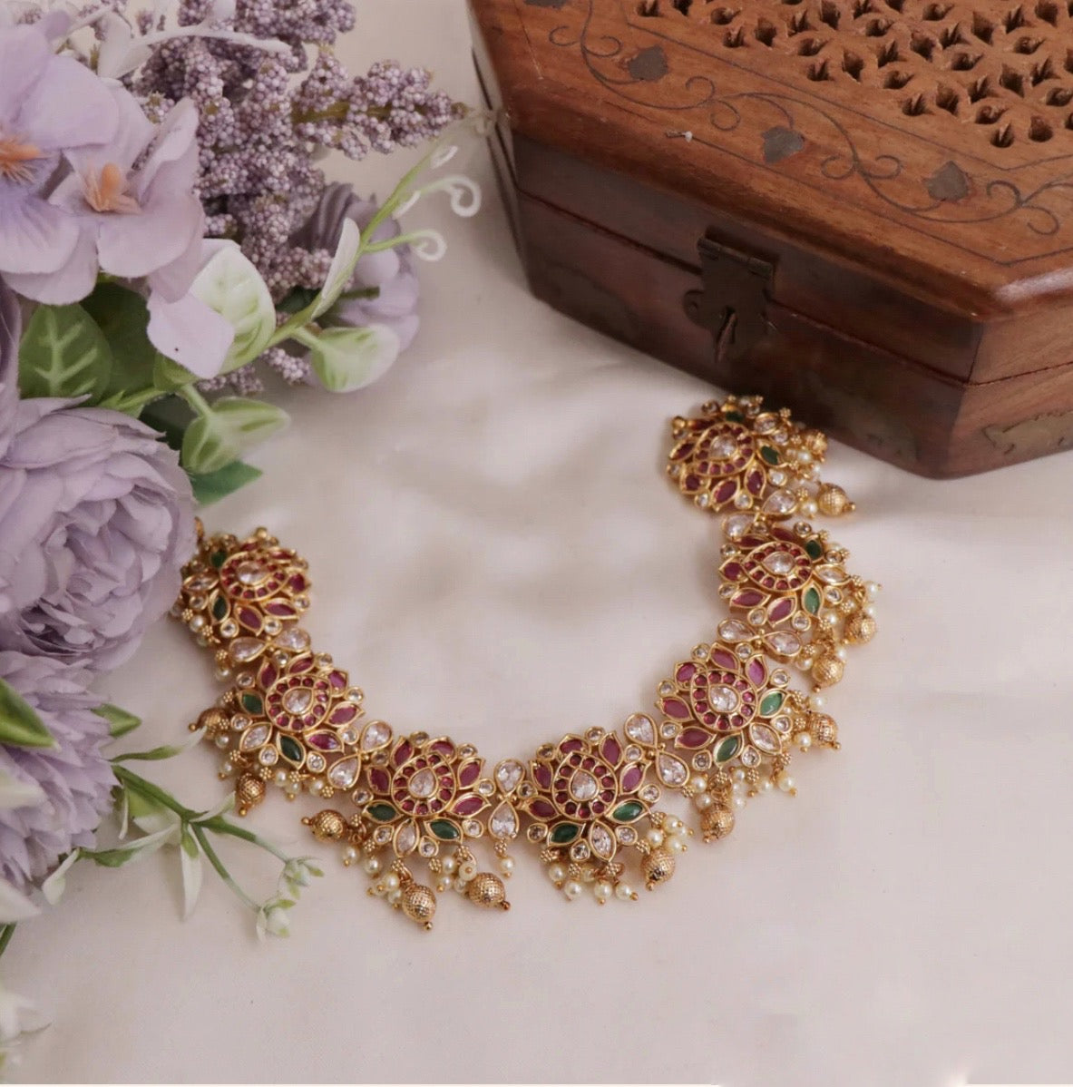 Premium lotus necklace
