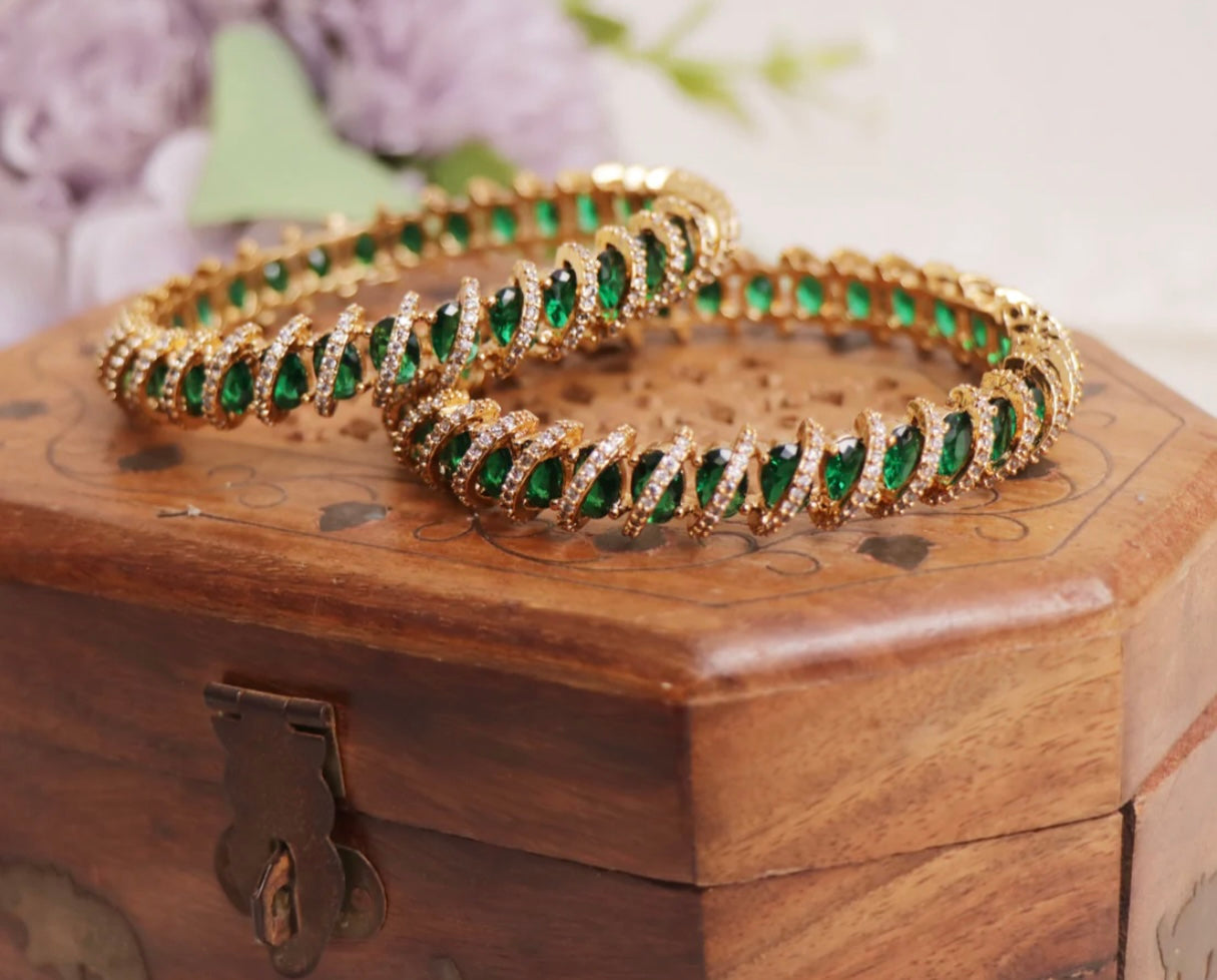 Ring stone bangles
