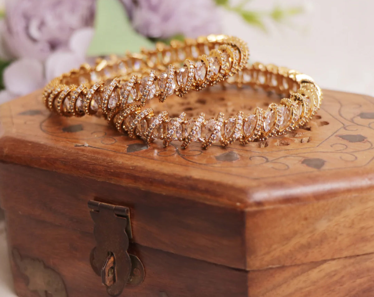 Ring stone bangles