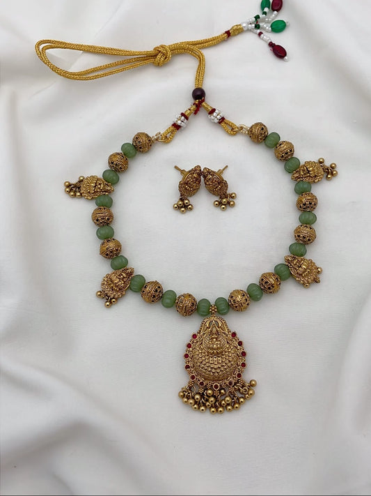 Short beads necklace am(N-74)