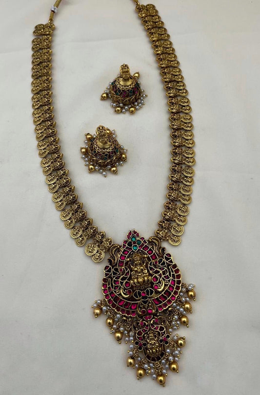 Long coin haram with pendent