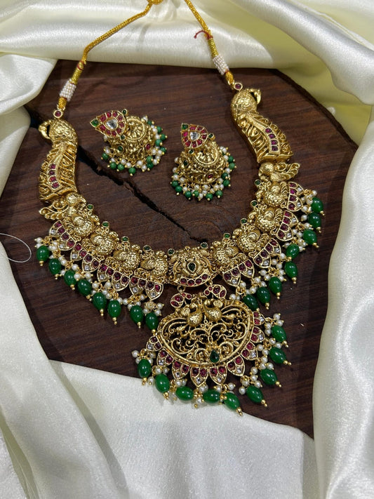 Grand necklace