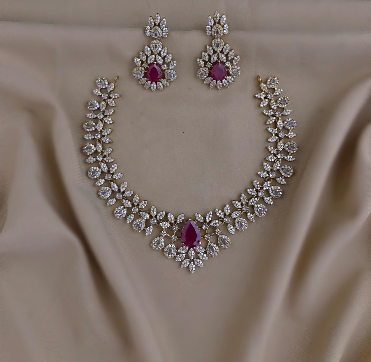 Trending necklace (DR-66)