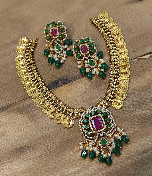 Coin premium short necklace